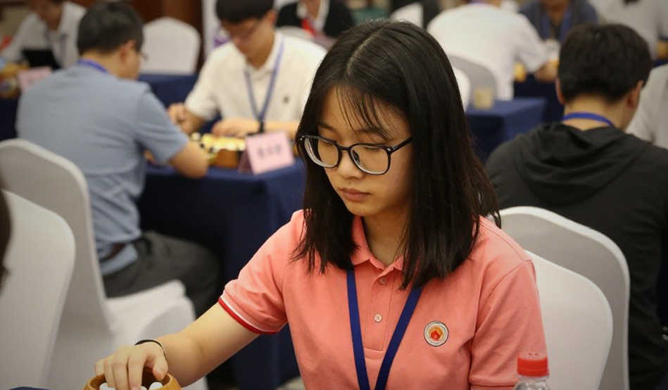 Nước cờ 9...a5 của Phòng thủ Ấn Độ: thoát khỏi lý thuyết, hay chỉ đổi một gánh nặng lấy gánh nặng khác