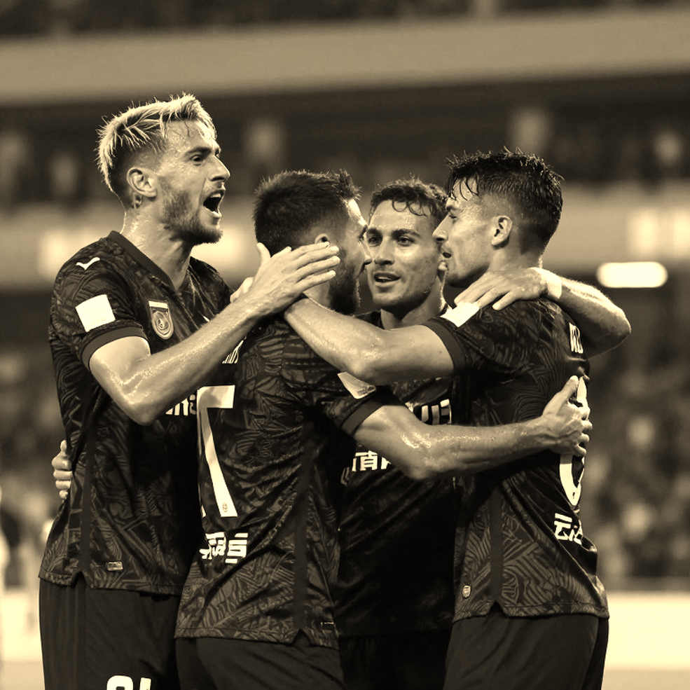 Maarten Paes mất suất bắt chính ở Ajax: Erick Thohir vận động công khai và khoảng trống dữ liệu phía sau