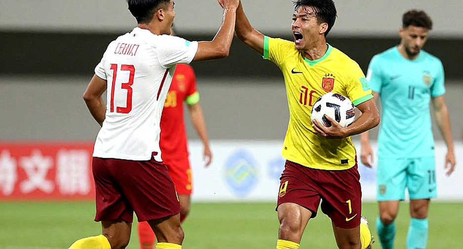 Từ đỉnh cao Premier League đến vùng đất vô danh: Raheem Sterling đã mất điều gì?