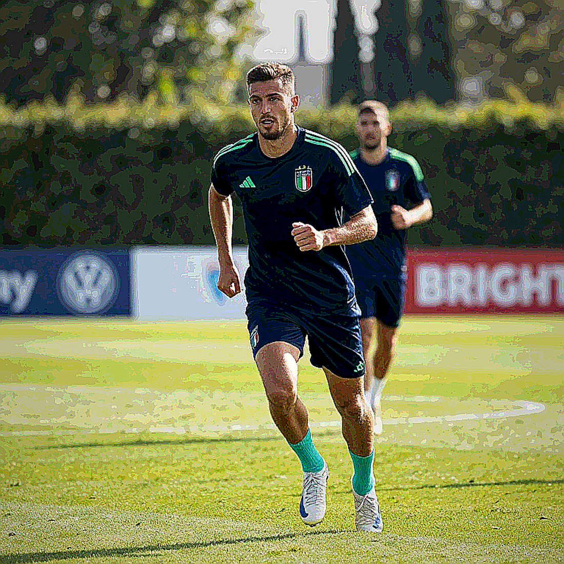 Daniel Maldini và cách Cagliari sống ở tầng trung Serie A