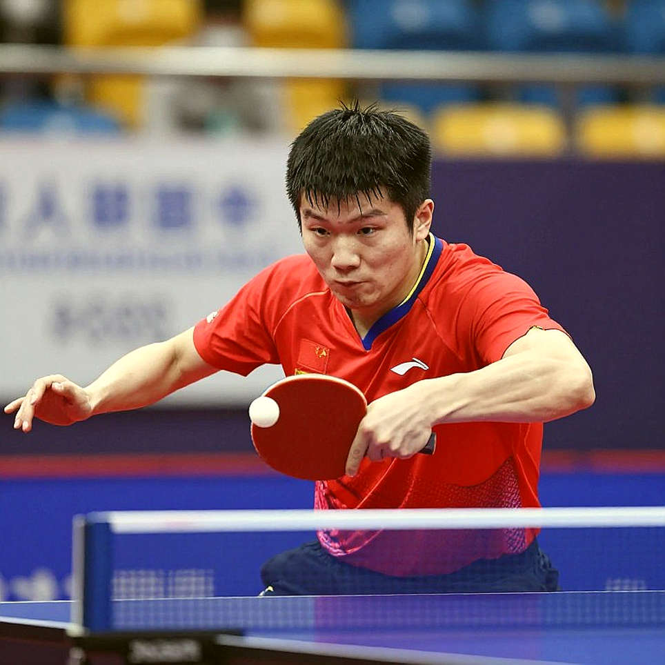 12,4 tỷ đồng tài trợ, 0 đồng cho đội trẻ: Bàn tay nào bóp méo bóng đá Việt?